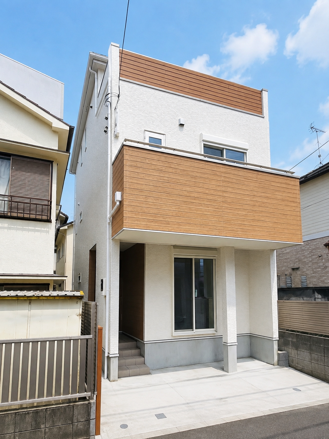 東京都板橋区　スカイバルコニーとIKEYAのこだわりのカップボードある狭小3階建住宅 木目天井が印象的な、造作収納のある明るい住まい　の周辺環境写真